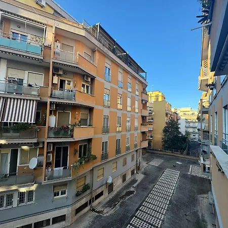 Urban Oasis Near Appia Antica Park Apartment *
